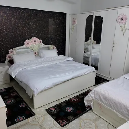 Ferienwohnung شقه فى ميامى بالاسكندريه مطله على البحر Alexandria Exterior foto