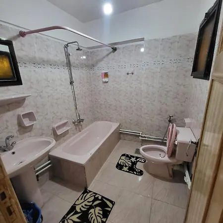Ferienwohnung شقه فى ميامى بالاسكندريه مطله على البحر Alexandria Exterior foto