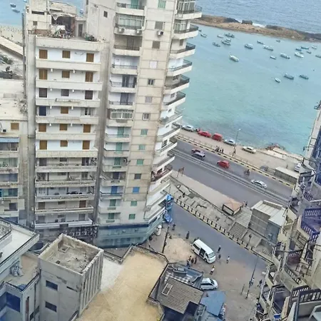 Ferienwohnung شقه فى ميامى بالاسكندريه مطله على البحر Alexandria Exterior foto
