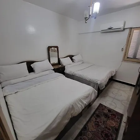 Ferienwohnung شقه فى ميامى بالاسكندريه مطله على البحر Alexandria Exterior foto