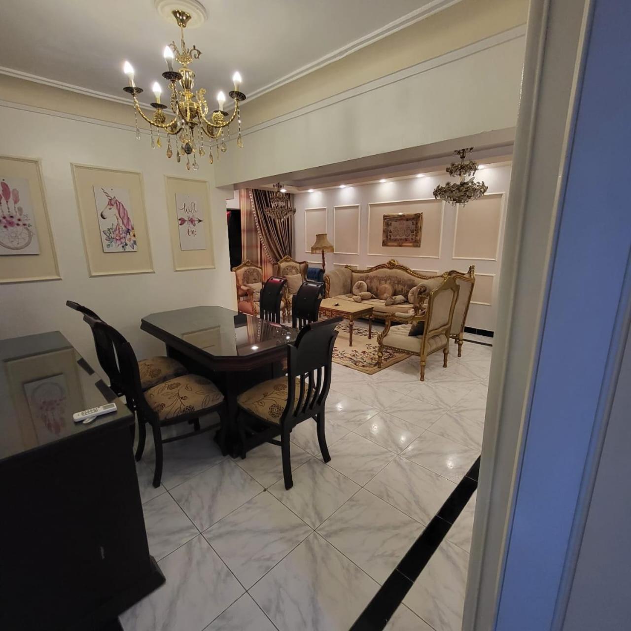 Appartement شقه فى ميامى بالاسكندريه مطله على البحر