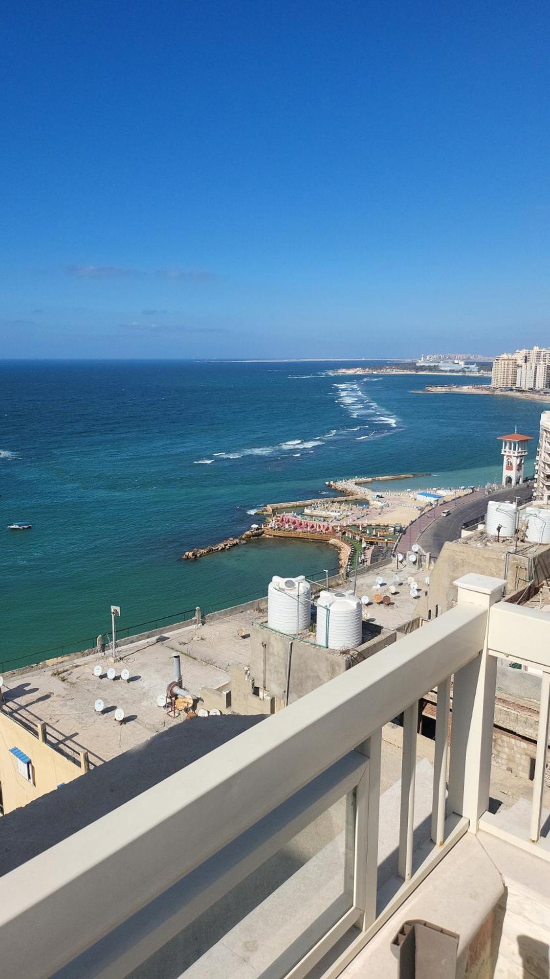 شقه فى ميامى بالاسكندريه مطله على البحر Appartement Alexandrie