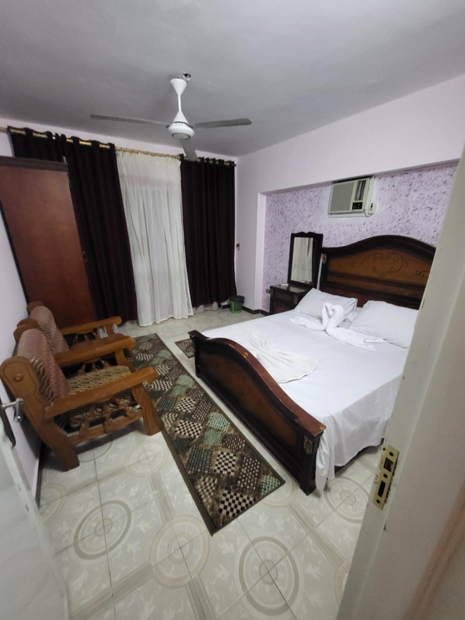 شقه فى ميامى بالاسكندريه مطله على البحر Apartment