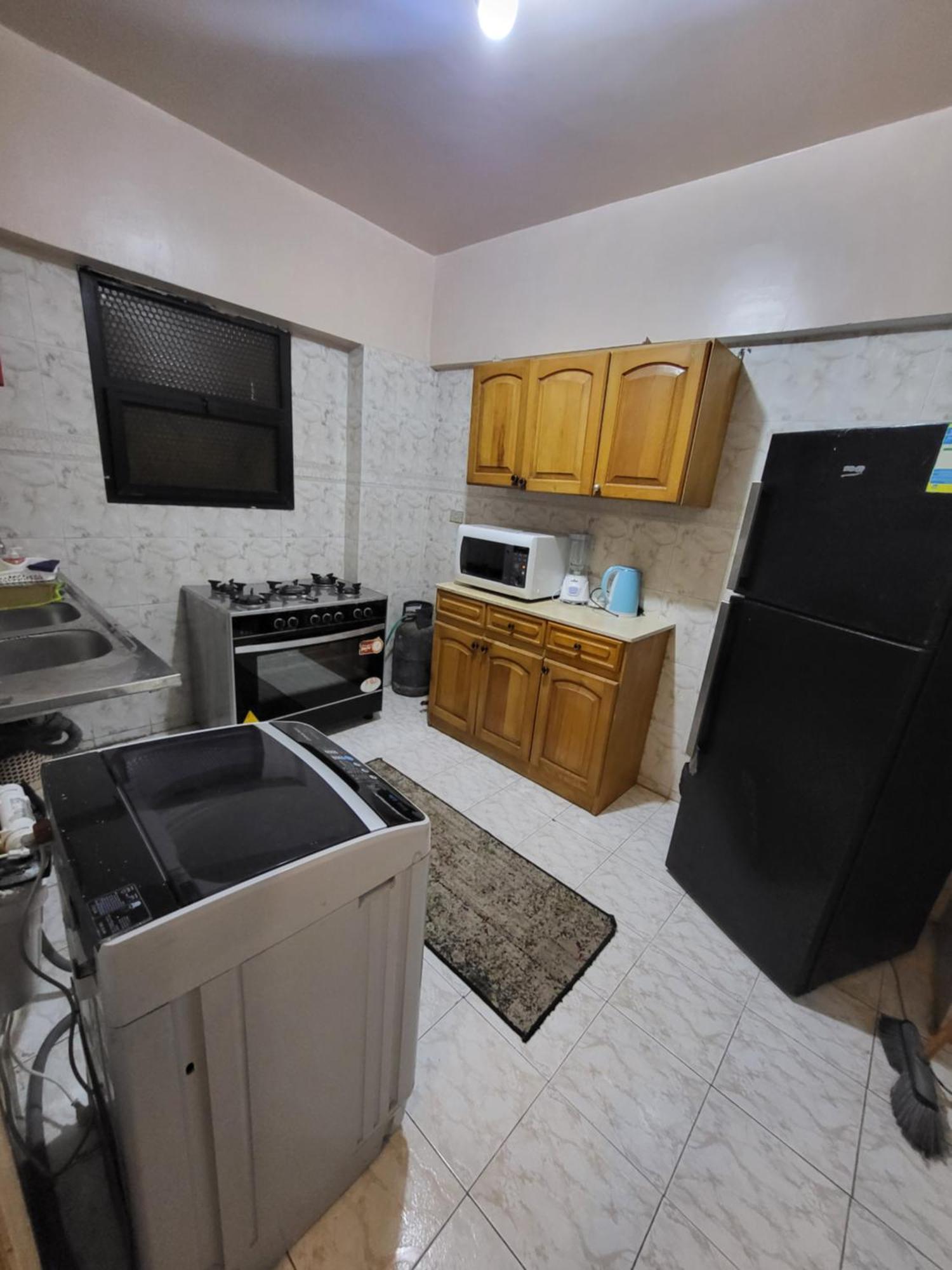 شقه فى ميامى بالاسكندريه مطله على البحر Appartement *
