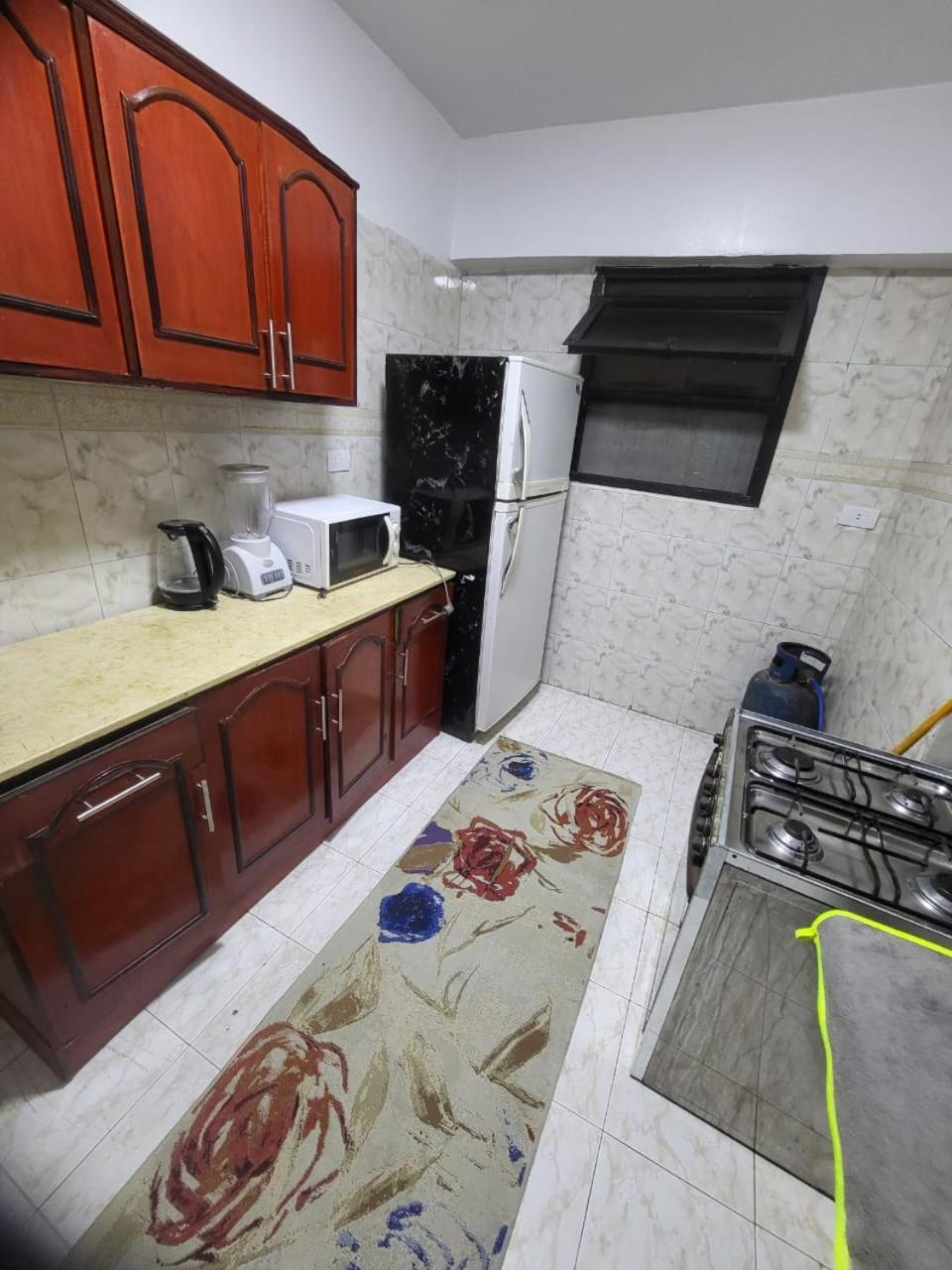 شقه فى ميامى بالاسكندريه مطله على البحر Appartement
